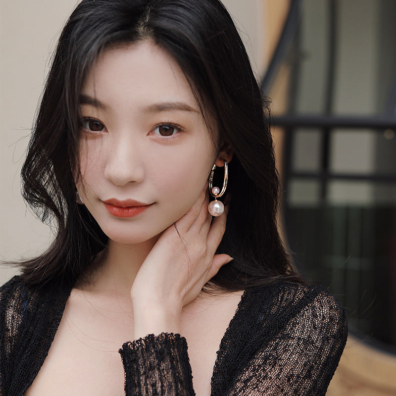 Elegant High-grade Pearl New Studs