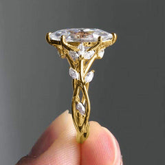 Zircon Ring Female Court Leaf Vine Design