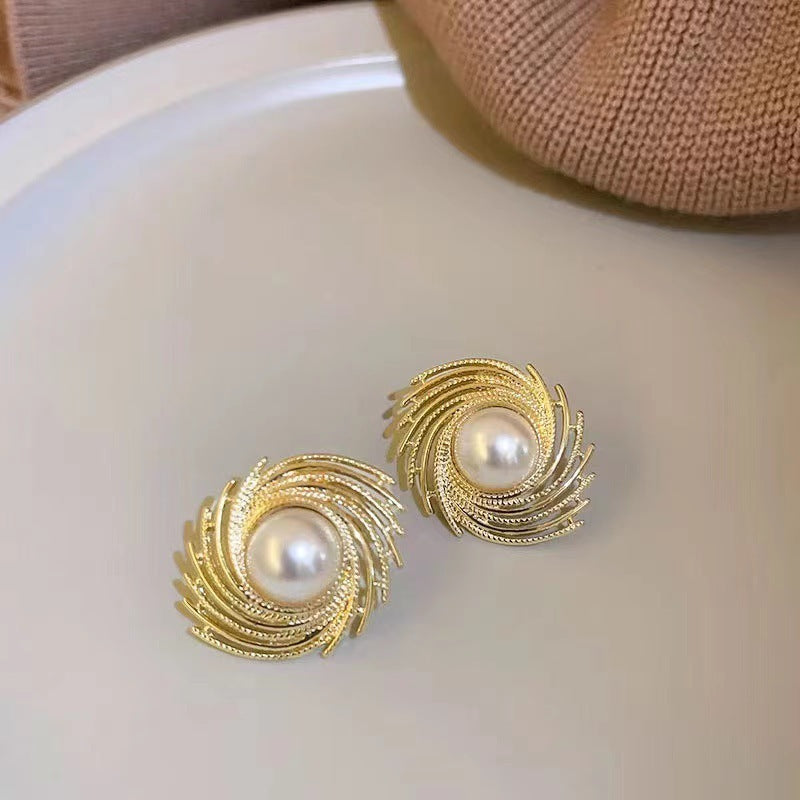 Exaggerated High-grade Pearl Elegant Vintage Earrings