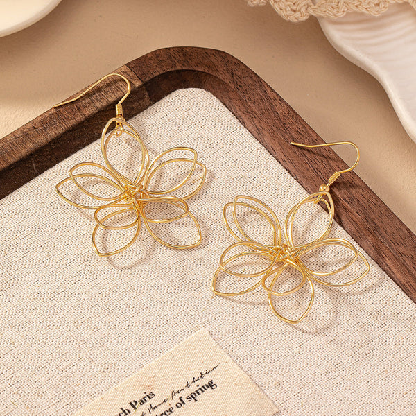 Popular Sweet Elegance Metal Weave Earrings Simple Line Feeling Daily Commuting