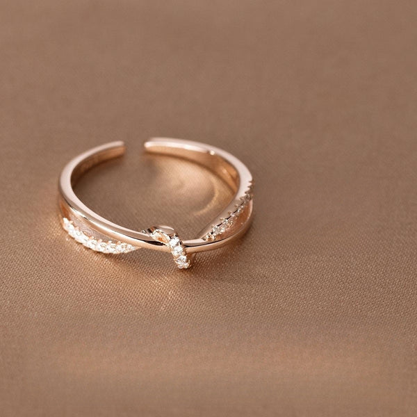 New Simple Hollow Double-layer Diamond Winding Knotted Ring