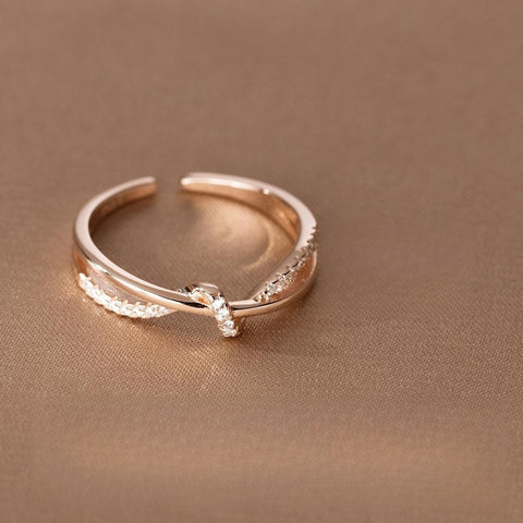 New Simple Hollow Double-layer Diamond Winding Knotted Ring