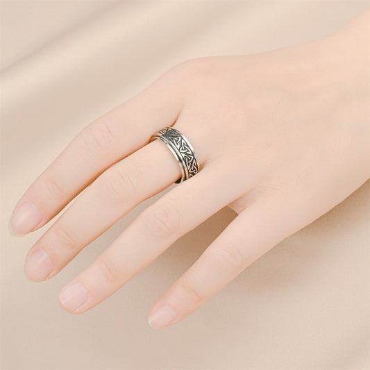 European And American Style Celtic Triangle Knot Rotating Dynamic Decompression Ring
