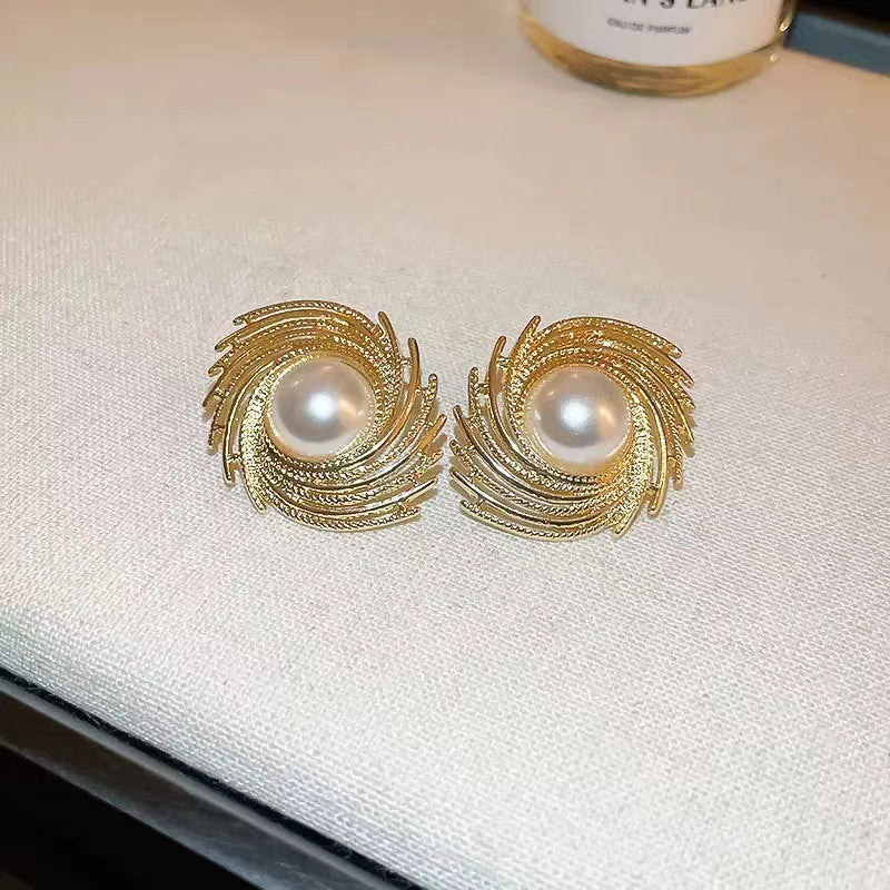 Exaggerated High-grade Pearl Elegant Vintage Earrings