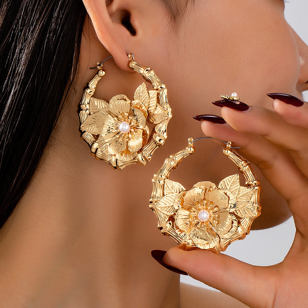 European And American Classic Bamboo Flower Earrings