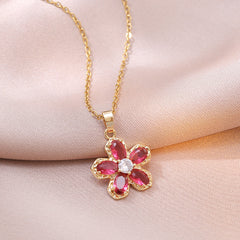 Flower Niche Design Pendant Elegant Necklace